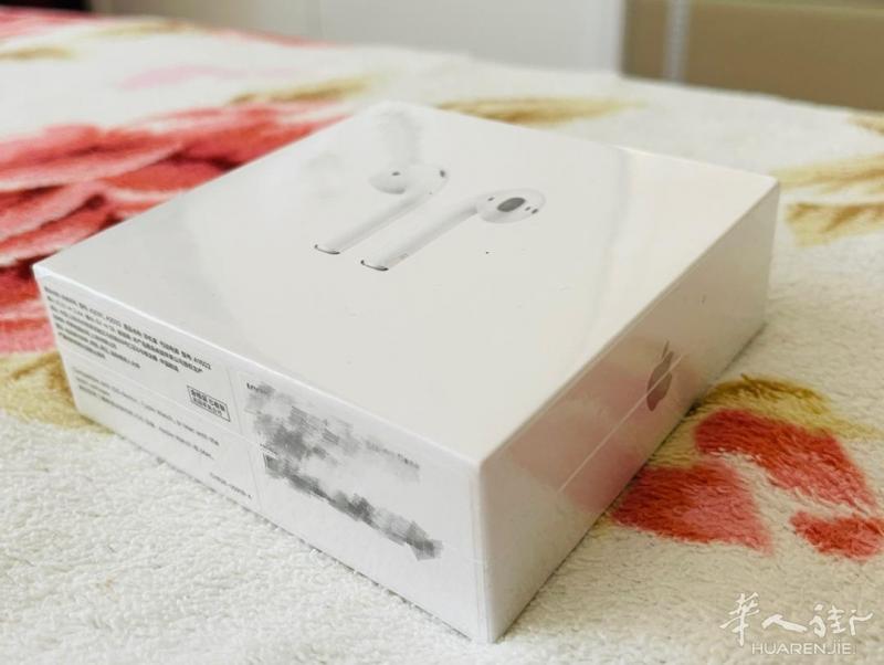 【全新Airpods2】【可小刀】从国内带来送给朋友，朋友不需要了，转手出