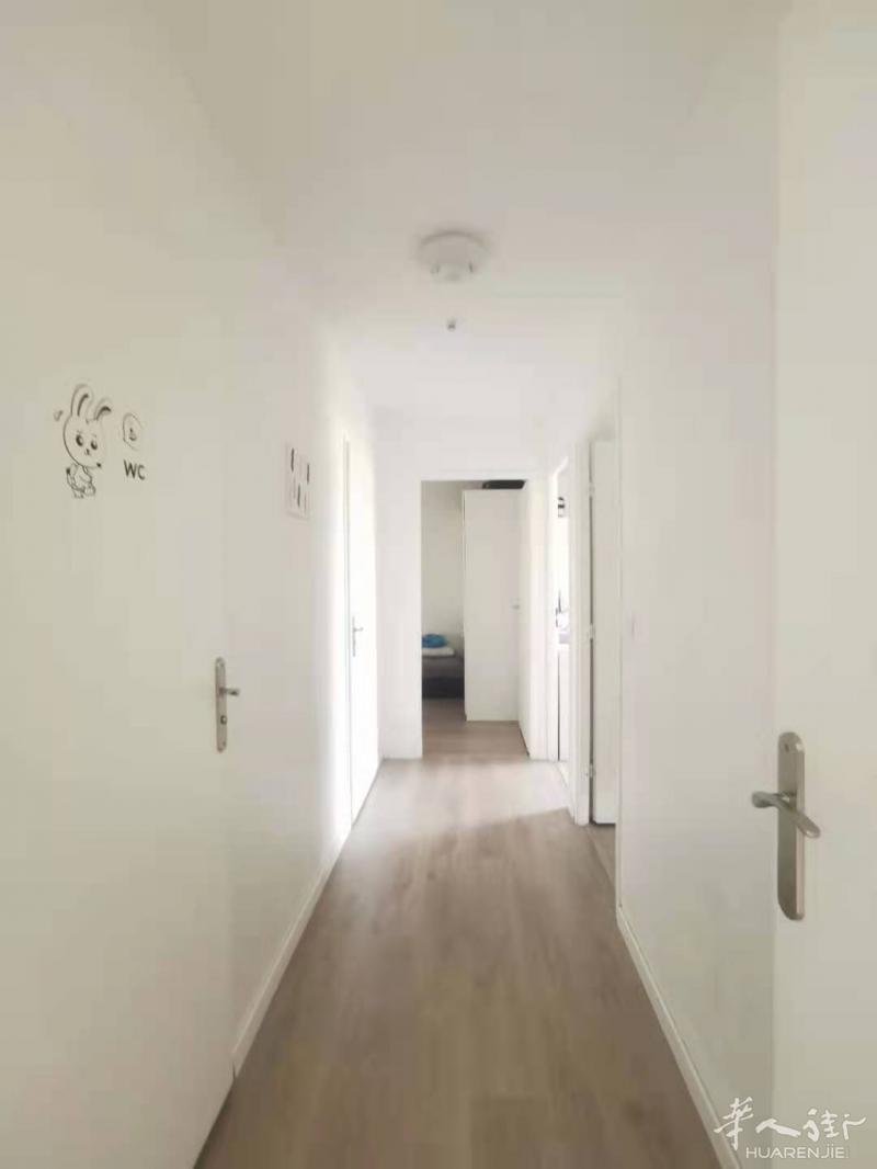Aubervillier三室一厅双地铁房,拎包入住或者马上出租!增值潜力无限!