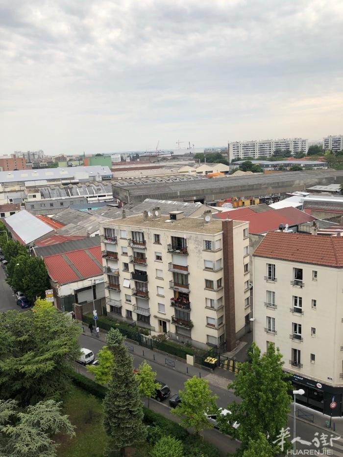 93区Aubervilliers市政府旁，有二房一厅出租，新装修，51平方米，9