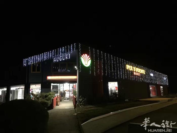 空店出租1000平方米餐馆，租金5000+iva 免租期6个月，位置停车场好！一