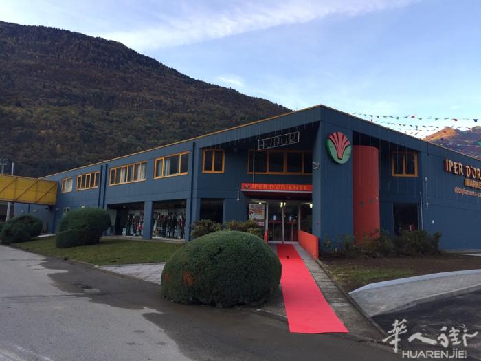 2楼大路1000平方米空店独立入口出租 comune已批餐馆licenza ，楼