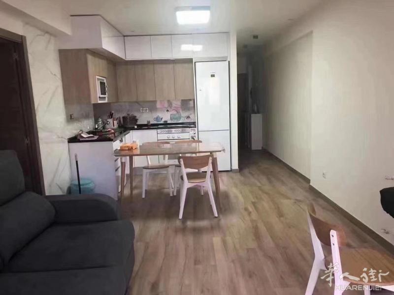 5/6号线oporto单间300-330包暖气90平