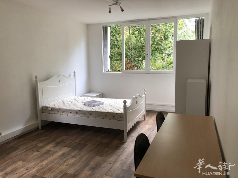 Compiègne 2个学生卧房，带家具，新装修，近UTC、Escome大学，购物方便