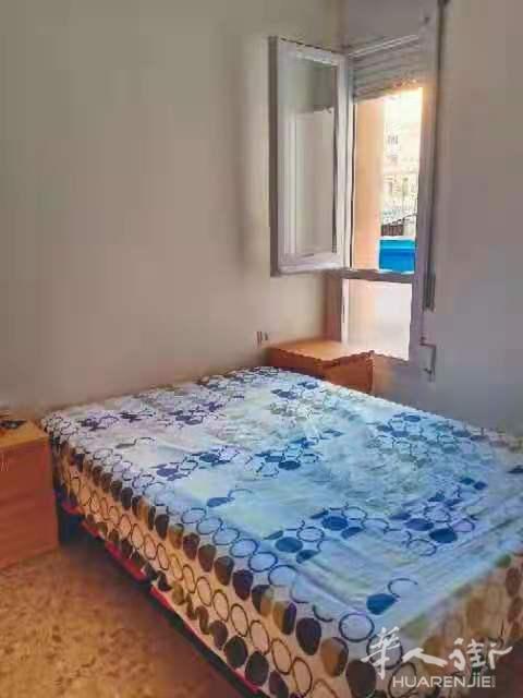 市中心地铁L1 Urgell单间