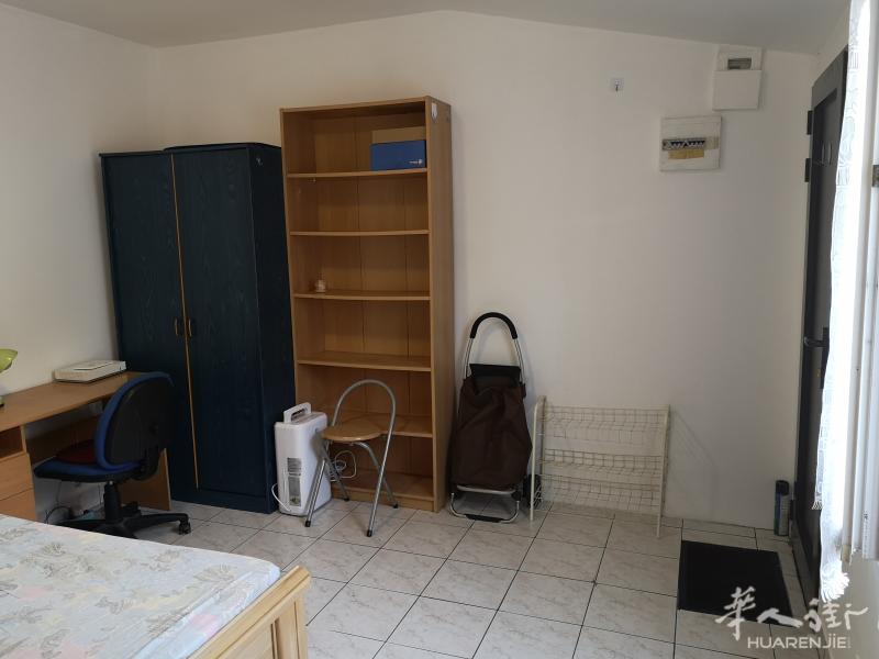94 省 VILLEJUIF 近7号蓝线总站地铁,独立20平方STUDIO, 620欧, 房补