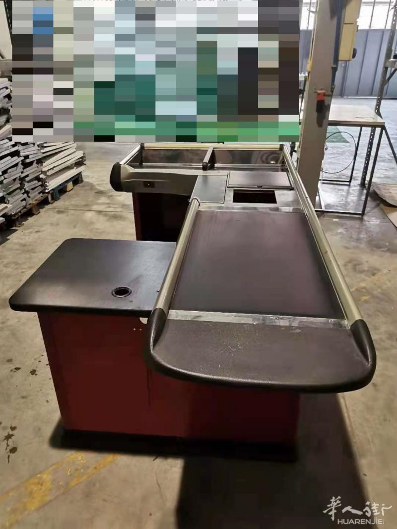 出售履带式cassa柜，展示柜.