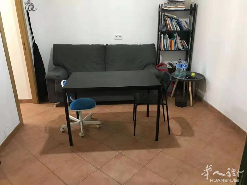 《马德里市中心四房一厅一卫一Patio》 10和1号线Tribunal