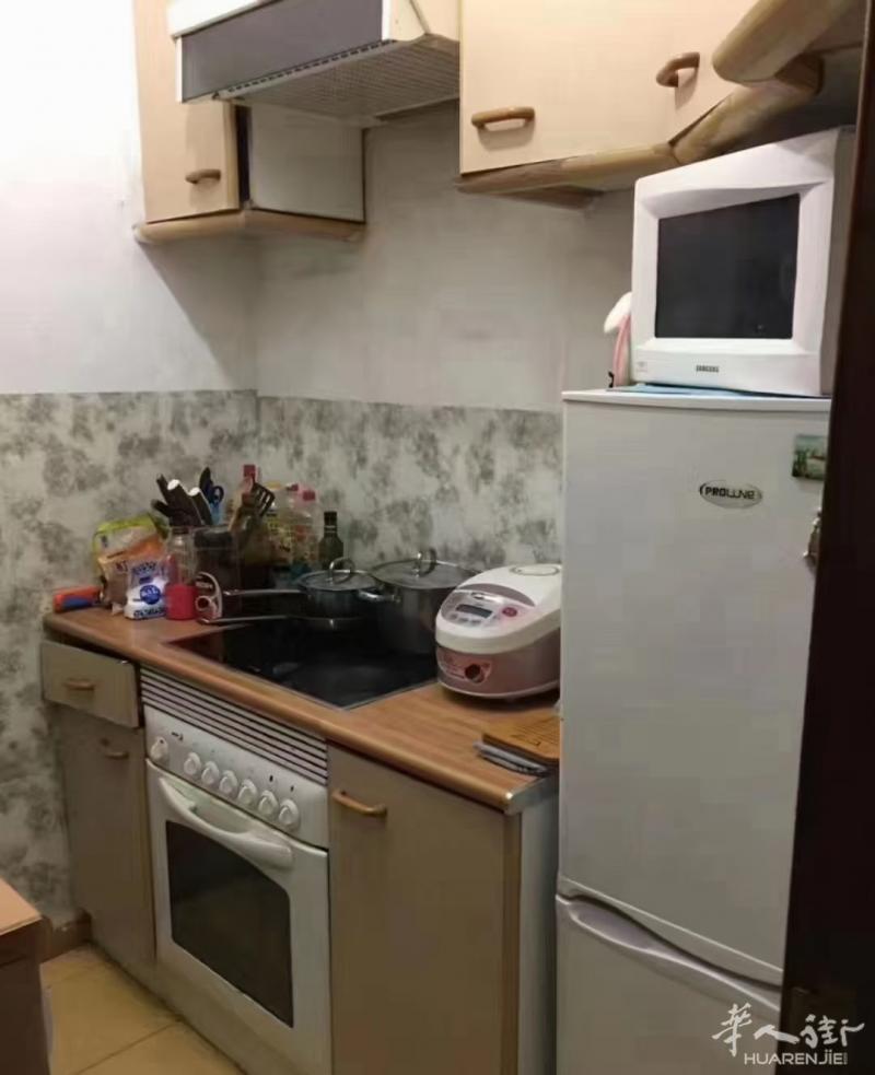 1号线地铁estrecho2室1厅48平整租580