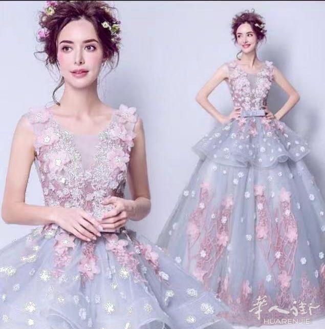 低价转让一批二手精美婚纱 价廉物美 好东西不容错过！