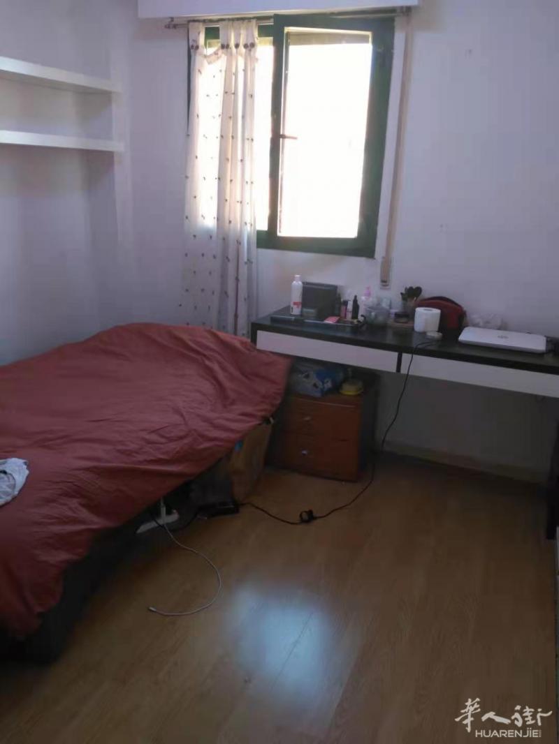 6号线carpetana大床/单间300/320/360全包