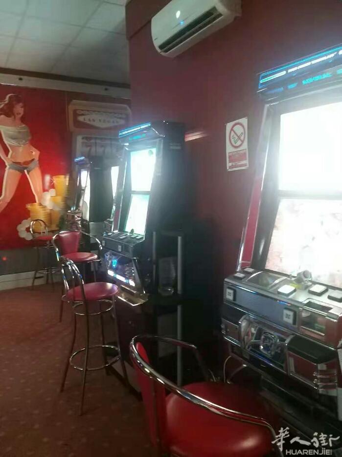 本人有老虎机店转让，生意稳定，因人手问题转让，有意者请联系:3778836536