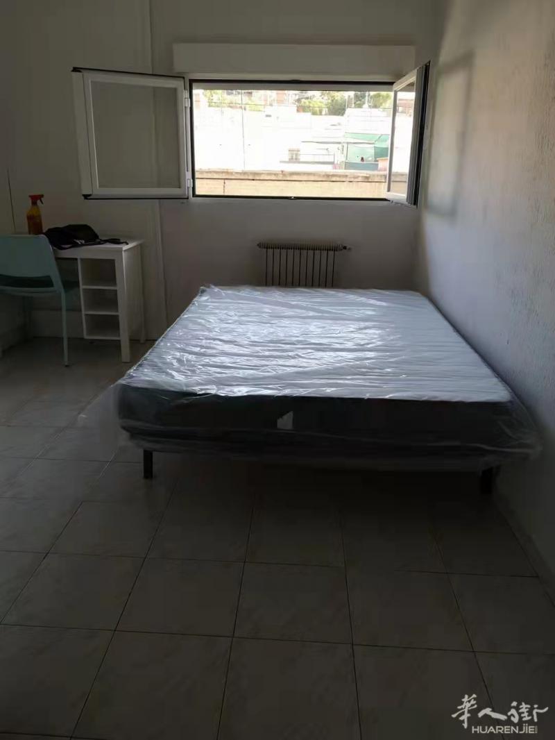6号线Laguna4室1厅2卫95平整租750