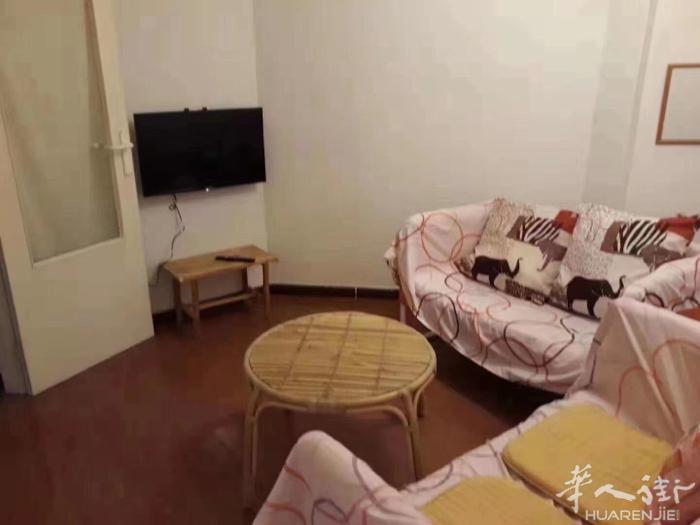 《降价！6号线carpetana 四室一厅》 整租租金720，地铁口5min 直