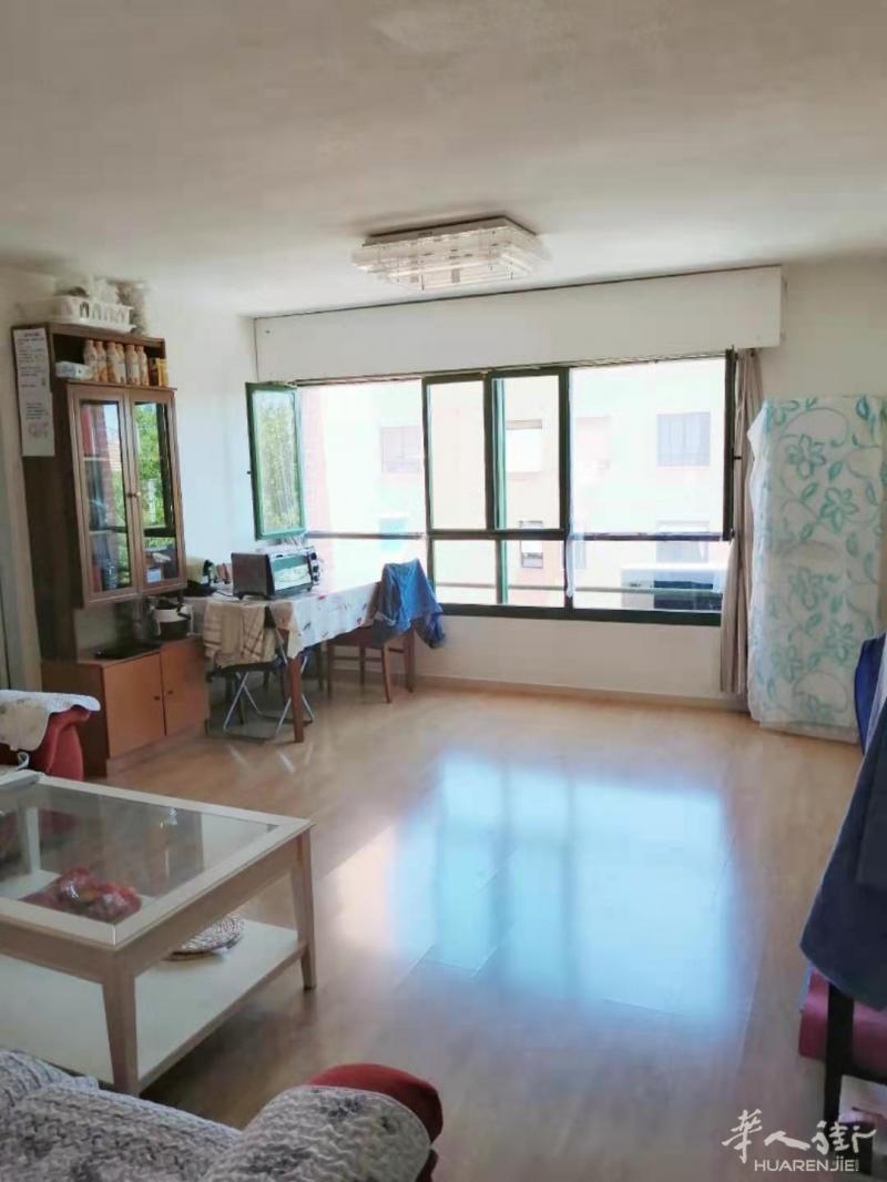 6号线carpetana大床/单间300/320/360全包