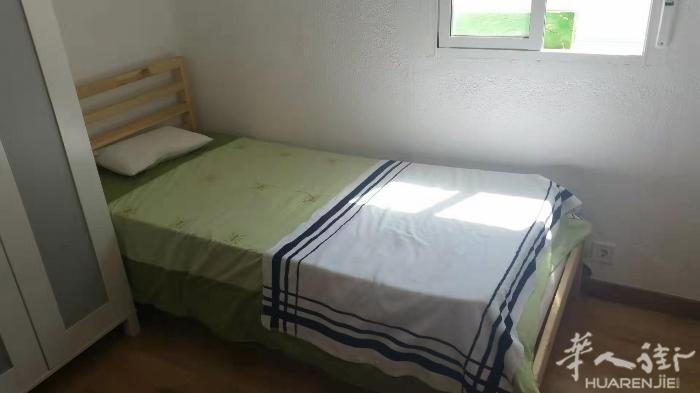 🏡6路 Lucero两个单间出租  住家位于6路Lucero地铁口，到地铁口半