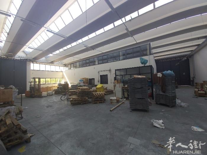 出租‼️  FONTANELLE区域 仓库 500平方带办公室 价格4500+i