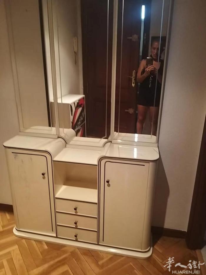 🏡马德里Alcobendas 附近2单间出租，房间宽敞，阳光充足，附近有小火车