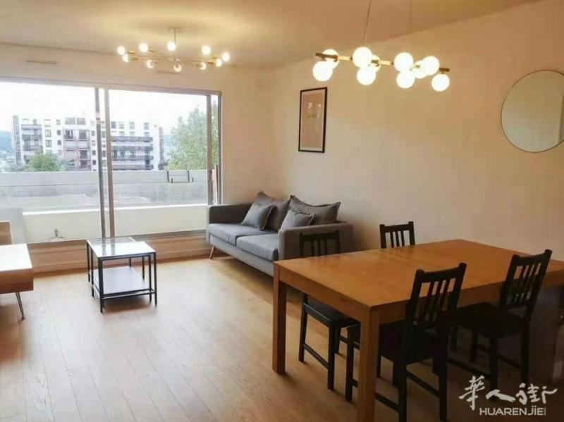 92省Issy Les Moulineaux 92130 富人区全新精装修首次出租