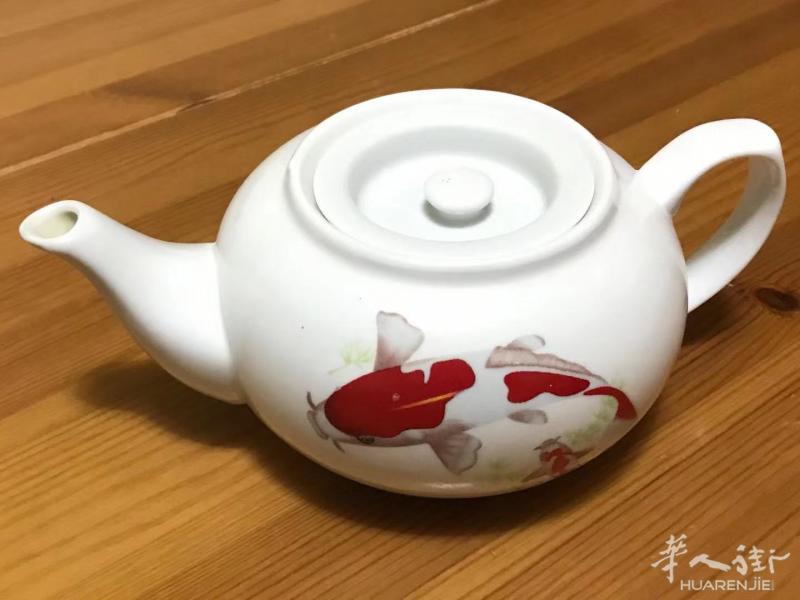 2个茶壶，共25欧