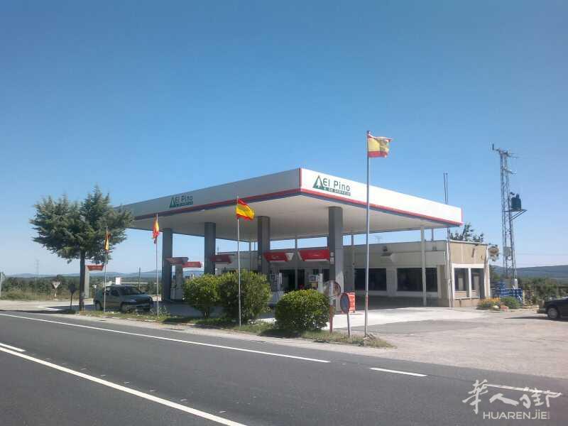 Zamora加油站出售（主要是出售，但也可以出租）