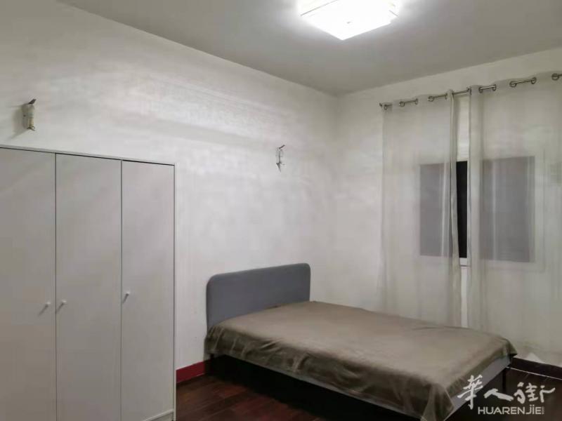 93 bagnolet 房间出租，别墅区