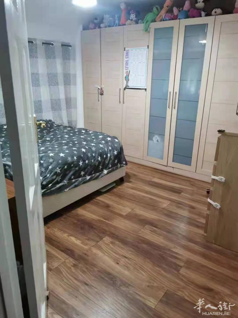 Bexleyheath 靠近火车站有双人房出租 （租单人），距伦敦中心半小时火车