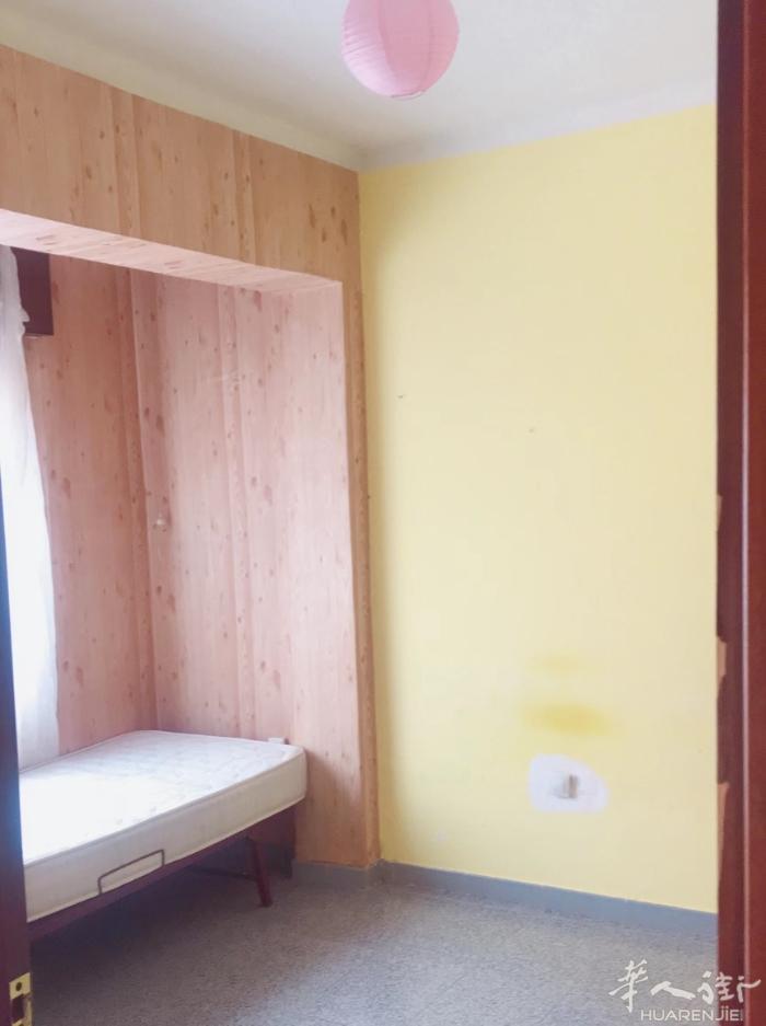🏡巴塞单间出租巴塞罗那市内五路地铁 collblac 一路地铁 torrass