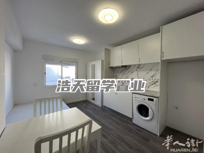 🔵马德里3号线/小火车C4C5站Villaverde alto 单身公寓仅剩一
