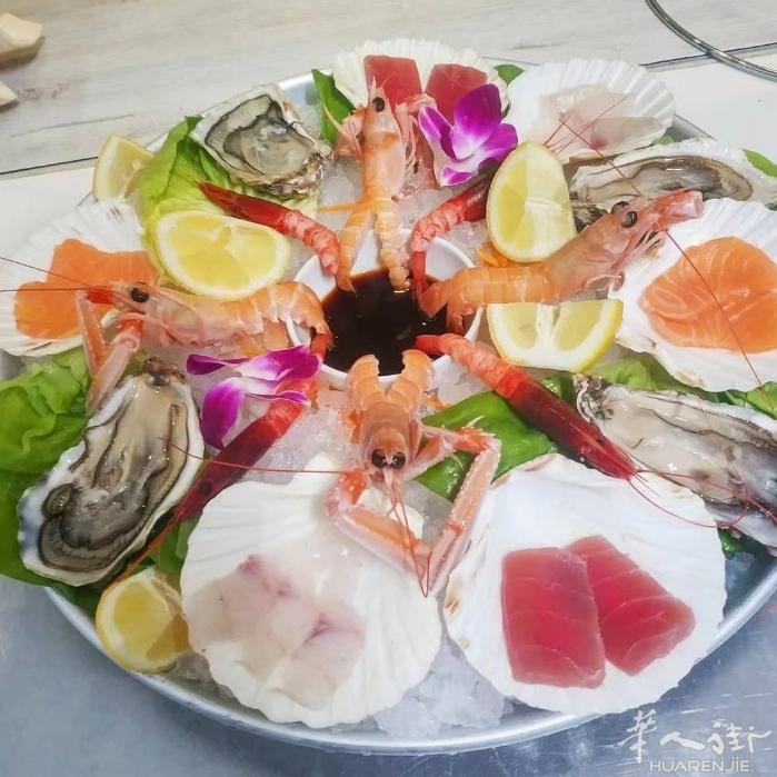 #米兰转让寿司打包店（带厨房10几个位置，没做中餐），带地下仓库，房租1200*