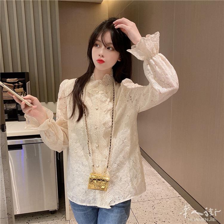 衬衫女秋冬设计感小众上衣新款2021年立领蕾丝花边花瓣袖气质衬衣 预定款三个星期到货 外省可以邮寄,更多图片加 + 微信 631961275