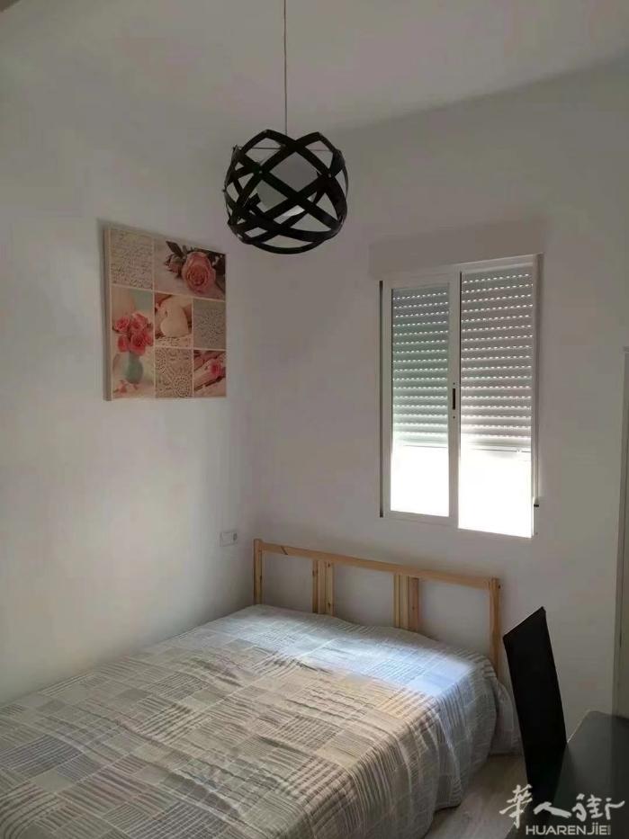 🏡马德里7号线Francos Rodriguez地铁口3室一厅一卫招租，1 楼