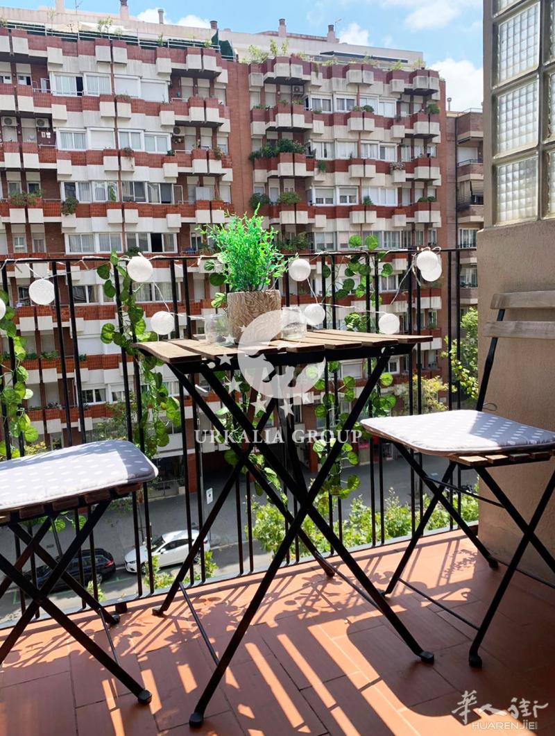 poble sec靠近西班牙广场附近出租两个单人间