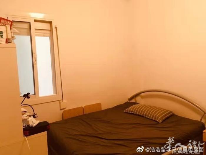 🔵巴塞整租，巴塞市中心 sants 火车站附近，房子三房一厅，房型底层复式，整