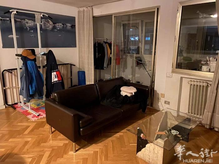🏡马德里位于Santa Eugenia 小火车 站7分钟单间出租，离马理工南校