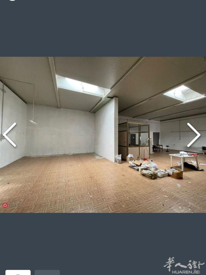 casale工厂200平带院子房租1600 微信：363863639