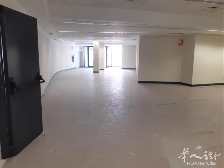 Carpetana348平米店面出租