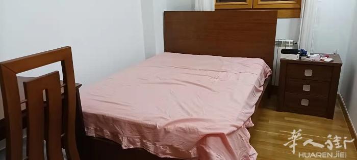 🔵3路地铁San Fermin三房一厅两卫出租， 带车库，装修新，有空调和暖气