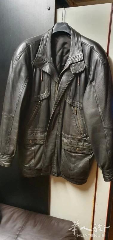 出售真皮夹克  Blouson cuir véritable  已售 谢谢