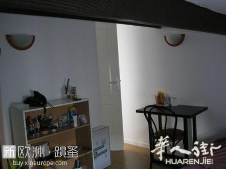 巴黎20区市中心,单間出租,地铁11号线Jourdain 安全,无中介费,高房补,