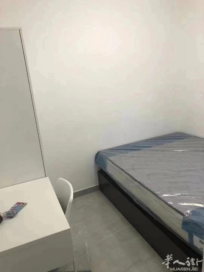 🏡马德里地铁Plaza Castilla 1路/10路/9路地铁三个卧室出租。
