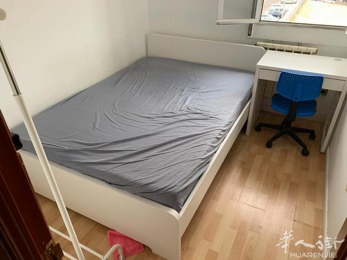 🏡2号线La elipa地铁口2分钟单间出租，装修新，家具电器齐全，出租1个大
