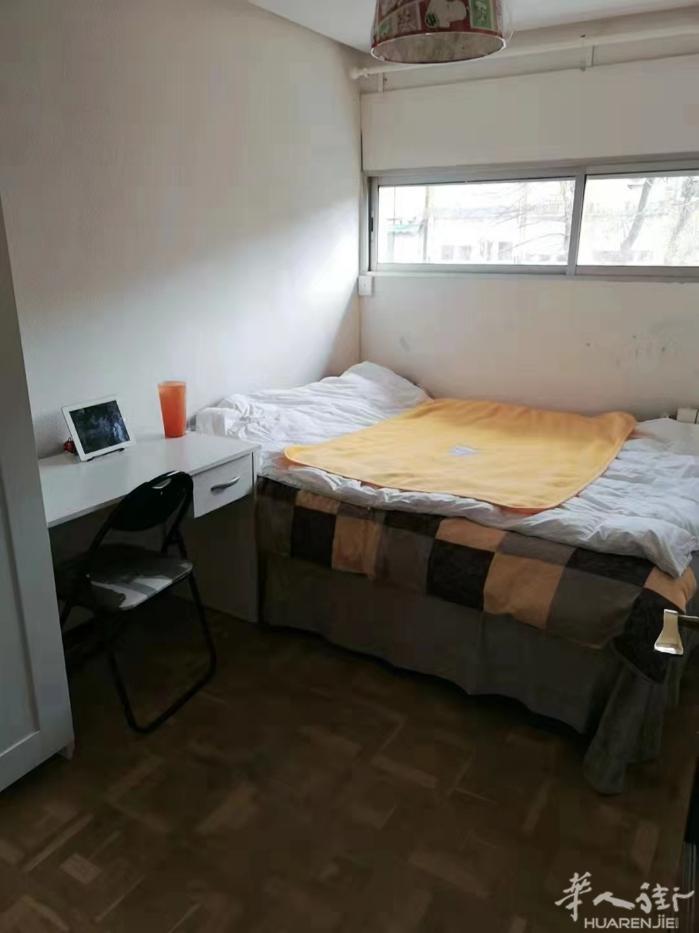 🏡马德里地铁10路地铁Fuencarral出租房间。   都是1.5米大床房，
