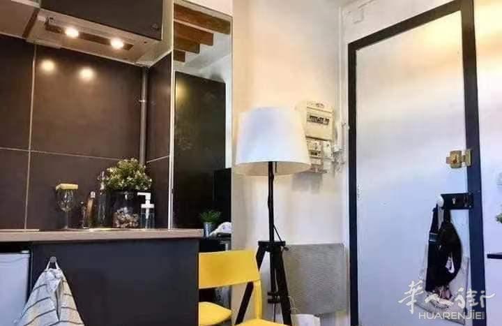 9号线charonne studio 650欧 家具齐全 可申请房补 2月起租