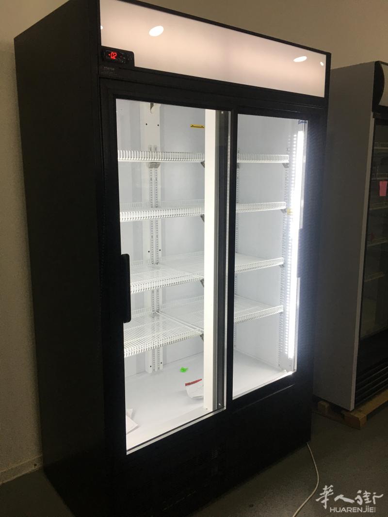 双门酒水冰箱 现货，价格低，西班牙专业品牌生产提供，夏天制冷好