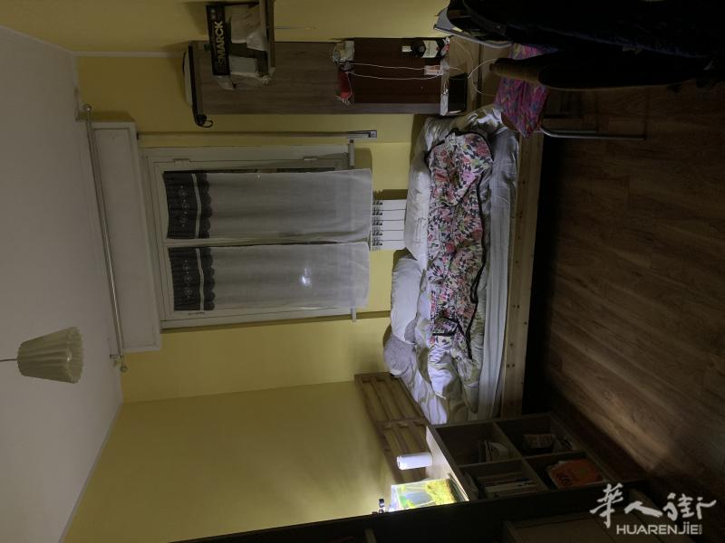 米兰ASSAGO附近租单间双卫有内部停车场