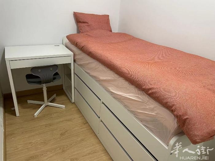 🏡巴塞单间出租，精装修房间，距离二号线encants地铁站步行5分钟，一号线c