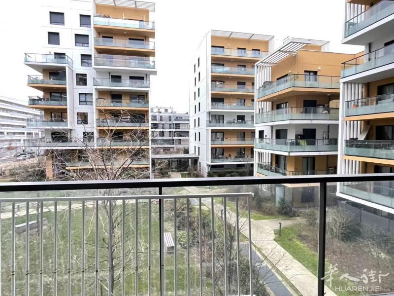 好房出售：92省Gennevilliers84平米精装三室一厅现代公寓出售