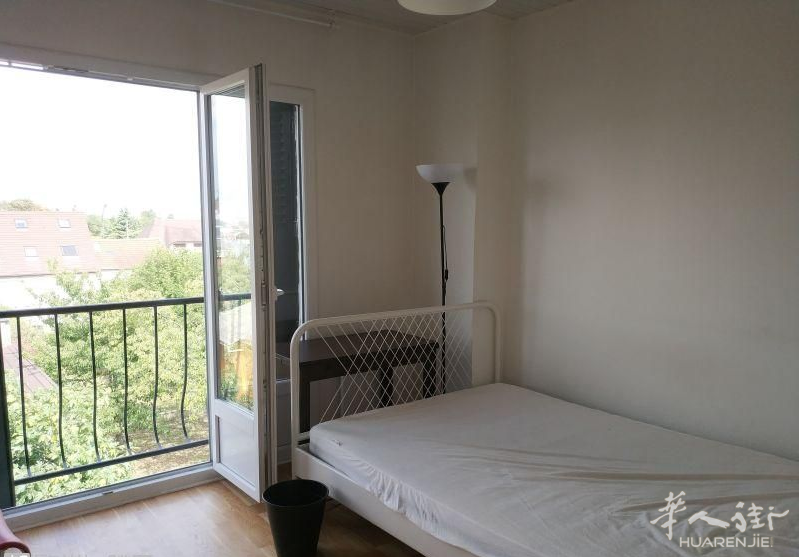 94省vitry sur seine 17平studio出租550欧 可申请房补