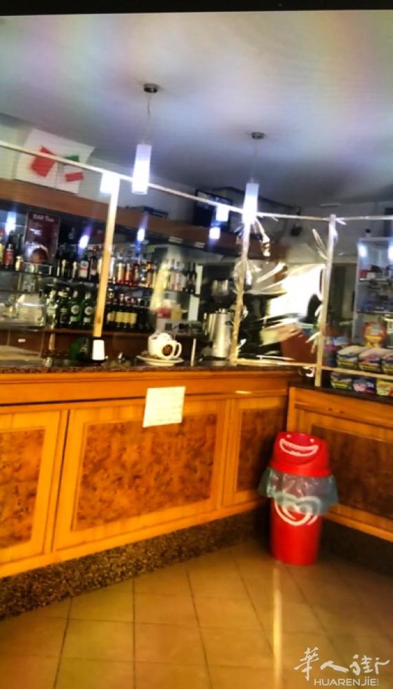 Bar tabacchi pizzaria 转让 电话3880759702
