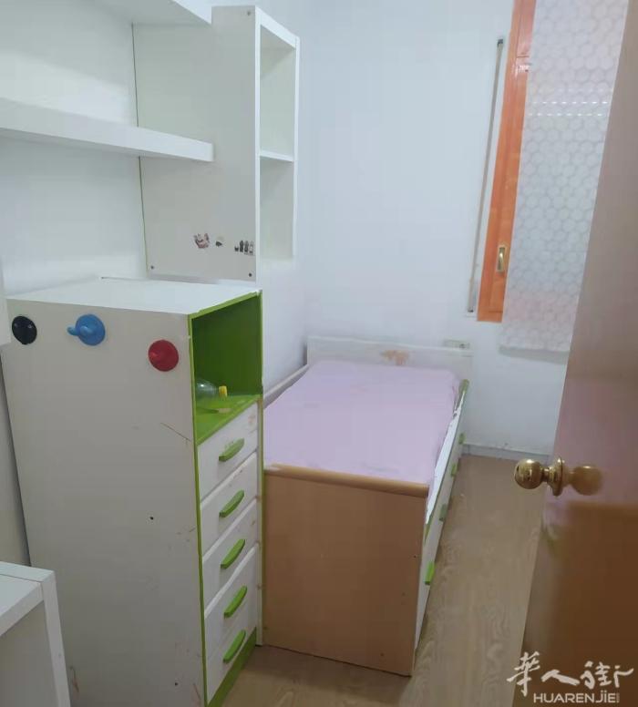 🔵巴塞整租，arenys de mar附近， 房子三房一厅一厨一卫，阳光充足，